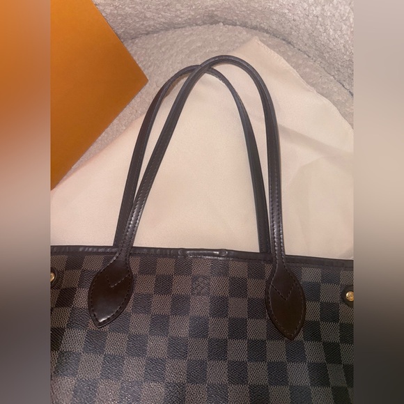 Authentic Louis Vuitton Neverfull  Damier Tote